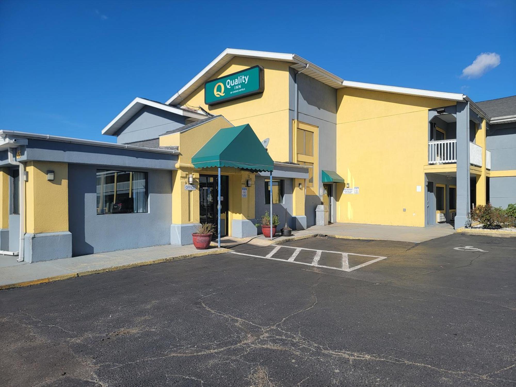 Quality Inn Grand Rapids Near Downtown Wyoming Exterior photo