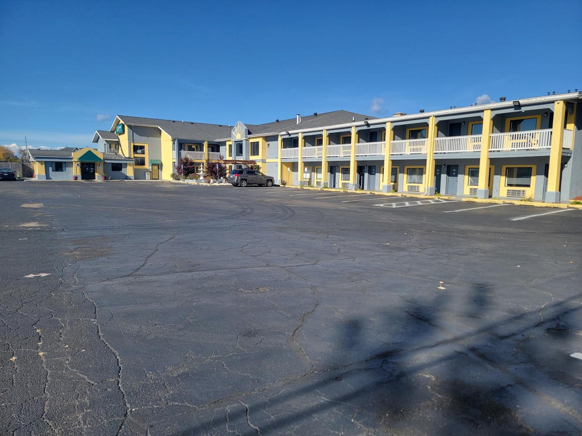 Quality Inn Grand Rapids Near Downtown Wyoming Exterior photo