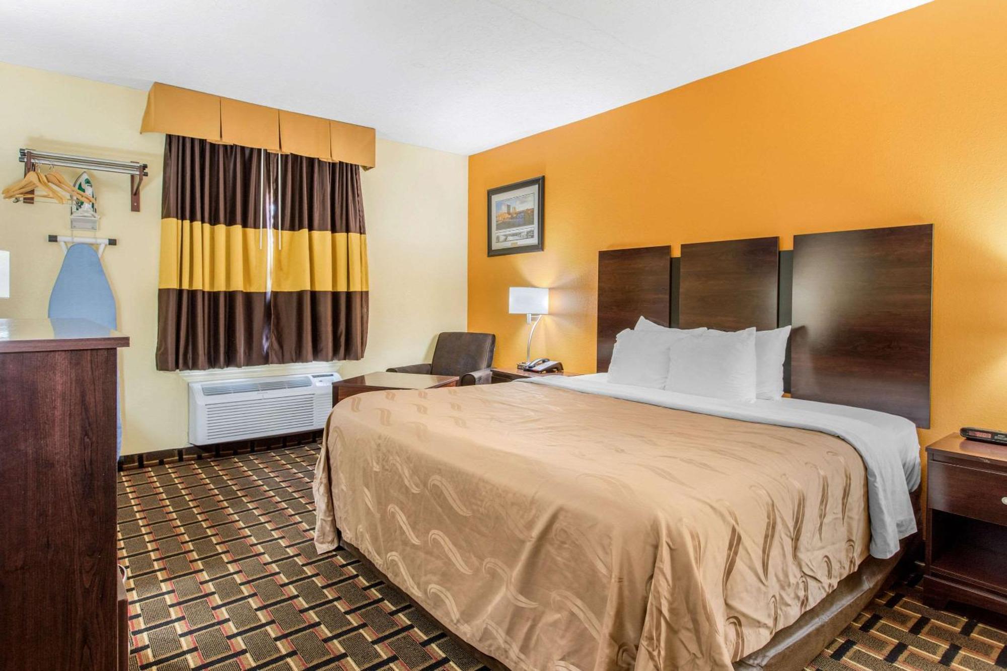 Quality Inn Grand Rapids Near Downtown Wyoming Exterior photo
