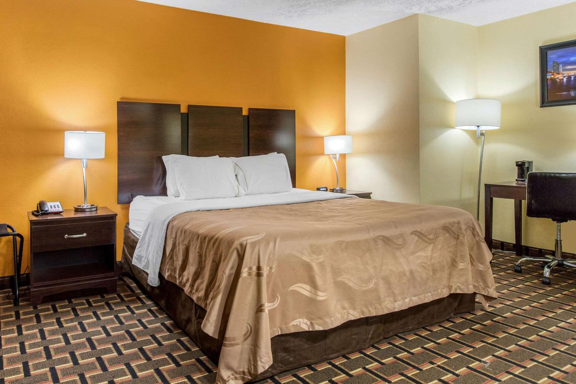 Quality Inn Grand Rapids Near Downtown Wyoming Exterior photo