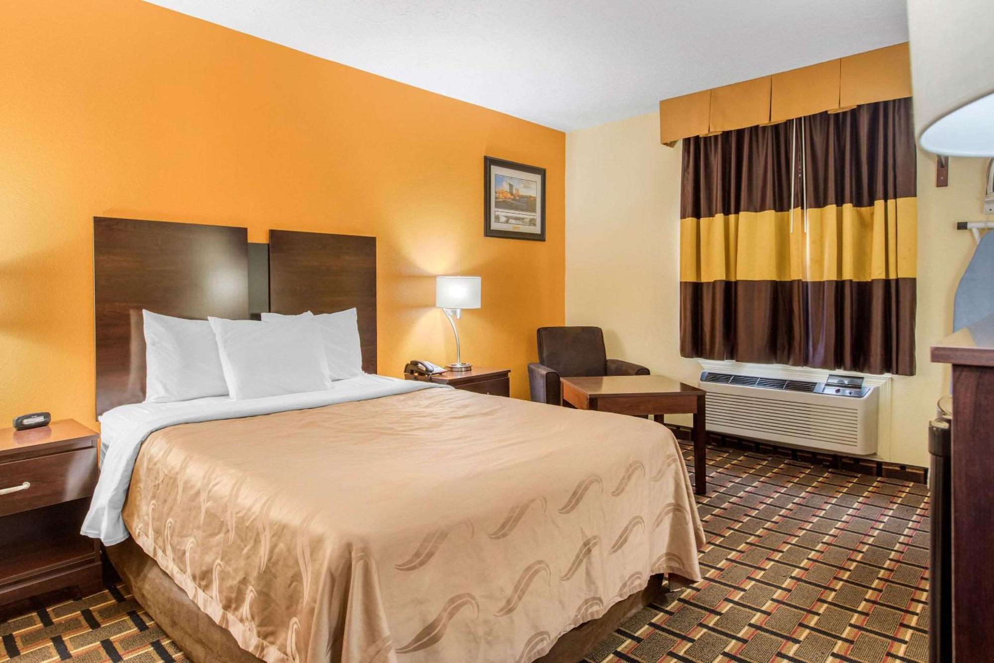 Quality Inn Grand Rapids Near Downtown Wyoming Exterior photo