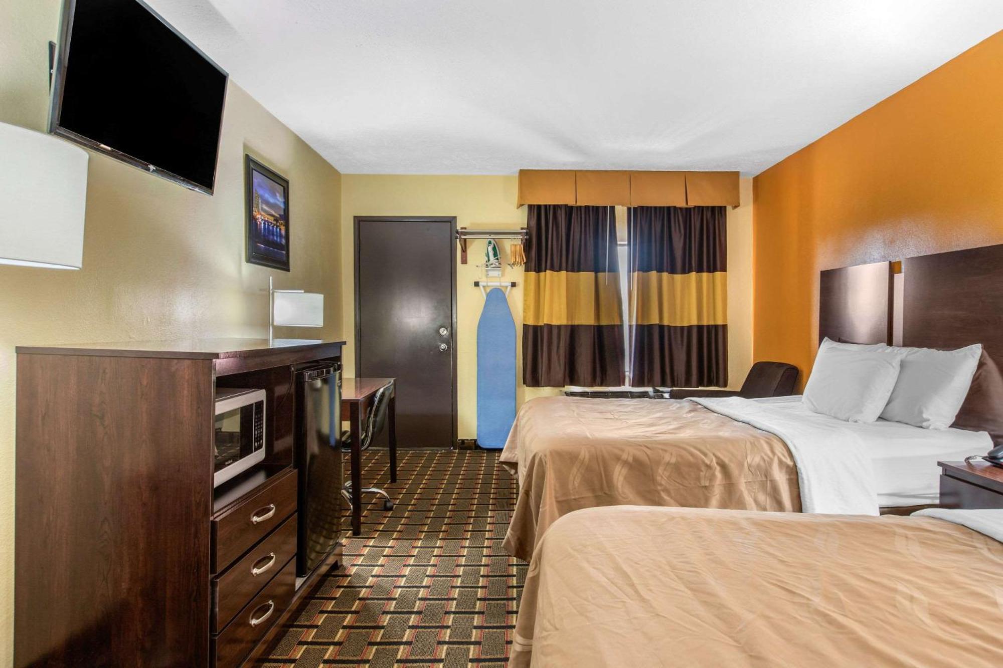 Quality Inn Grand Rapids Near Downtown Wyoming Exterior photo