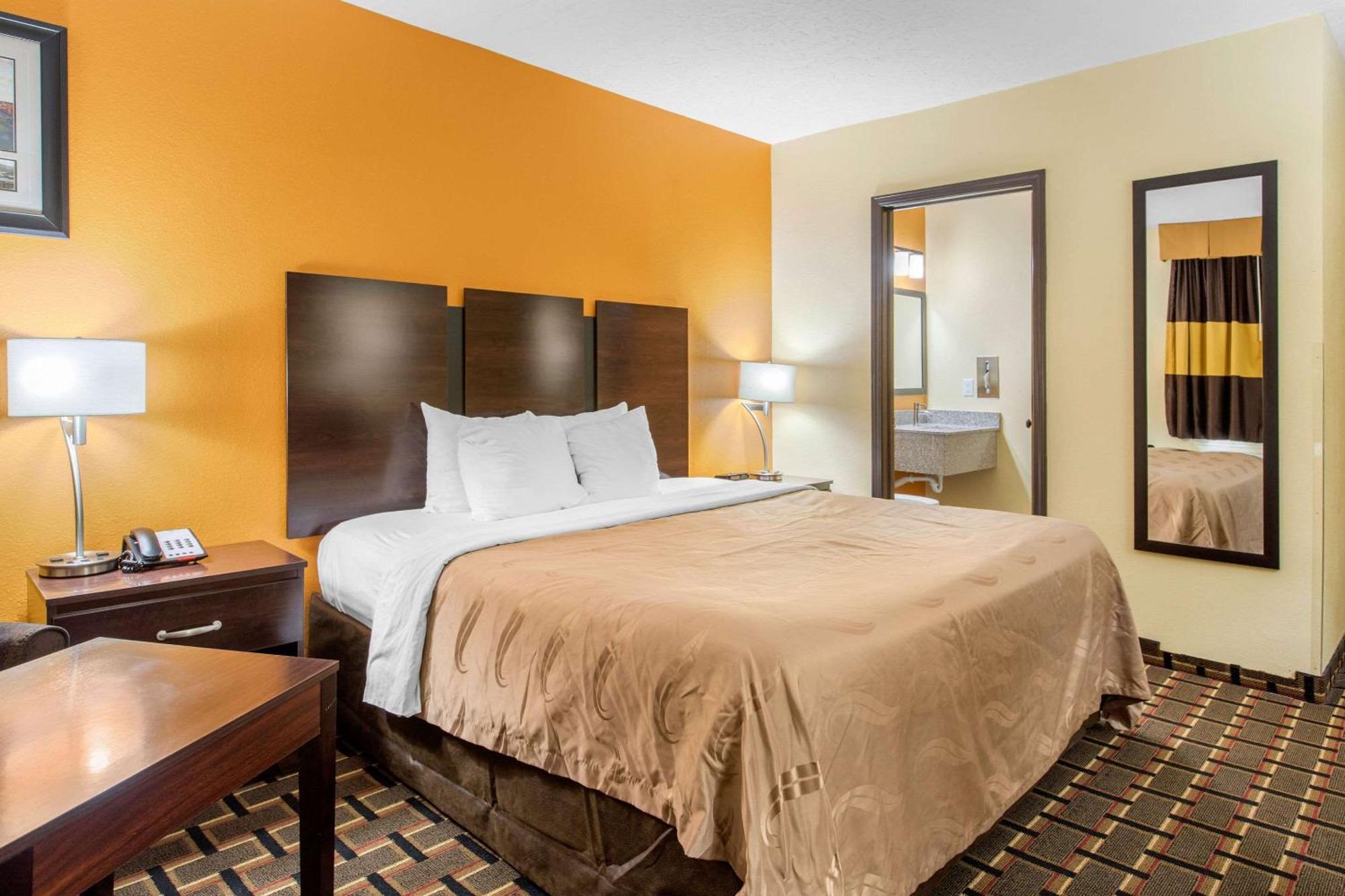 Quality Inn Grand Rapids Near Downtown Wyoming Exterior photo