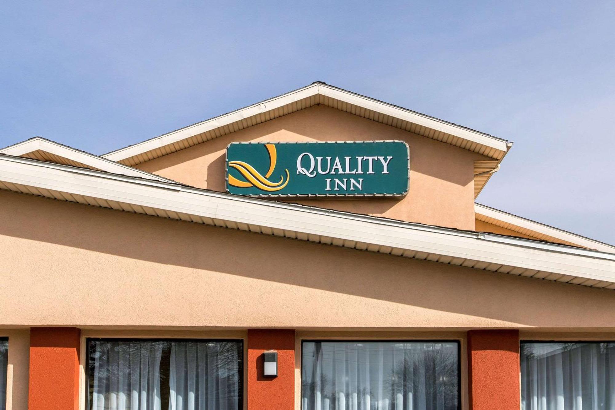 Quality Inn Grand Rapids Near Downtown Wyoming Exterior photo